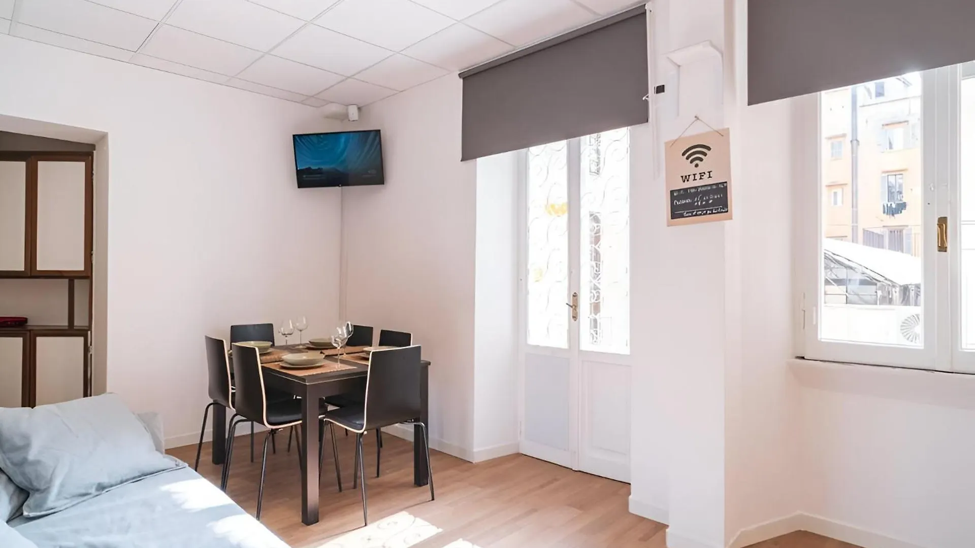 Apartment Trevi's BuddyRent Rome