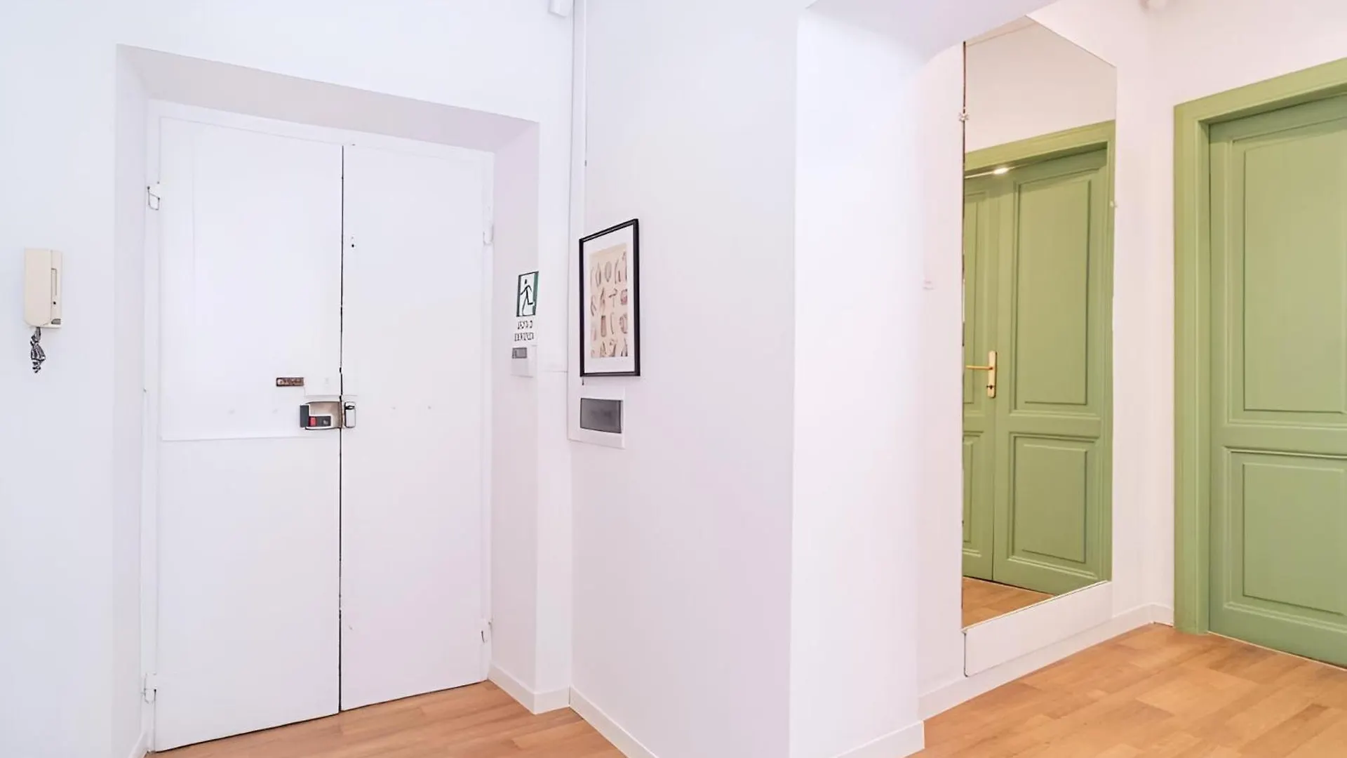 Apartment Trevi's BuddyRent Rome